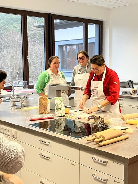 Nudelküche handgemacht & kreativ - Die Bäuerinnen im Bezirk Mödling.jpg