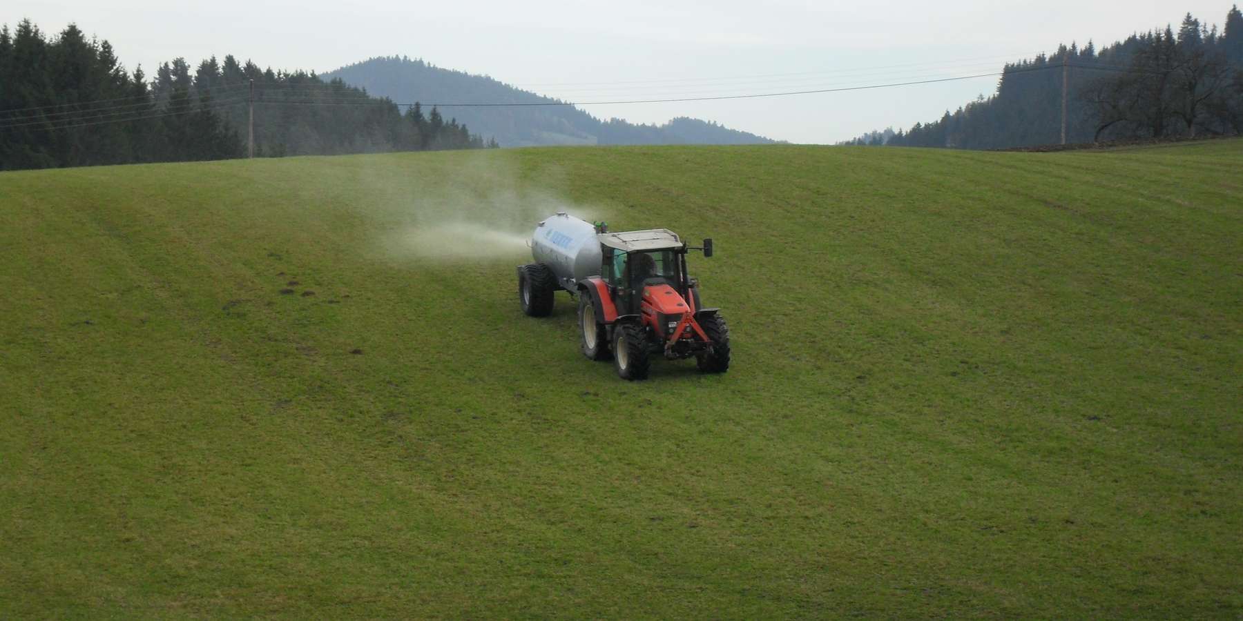 Ausbringung_von_Hausabwässern.jpg © BWSB/Hölzl