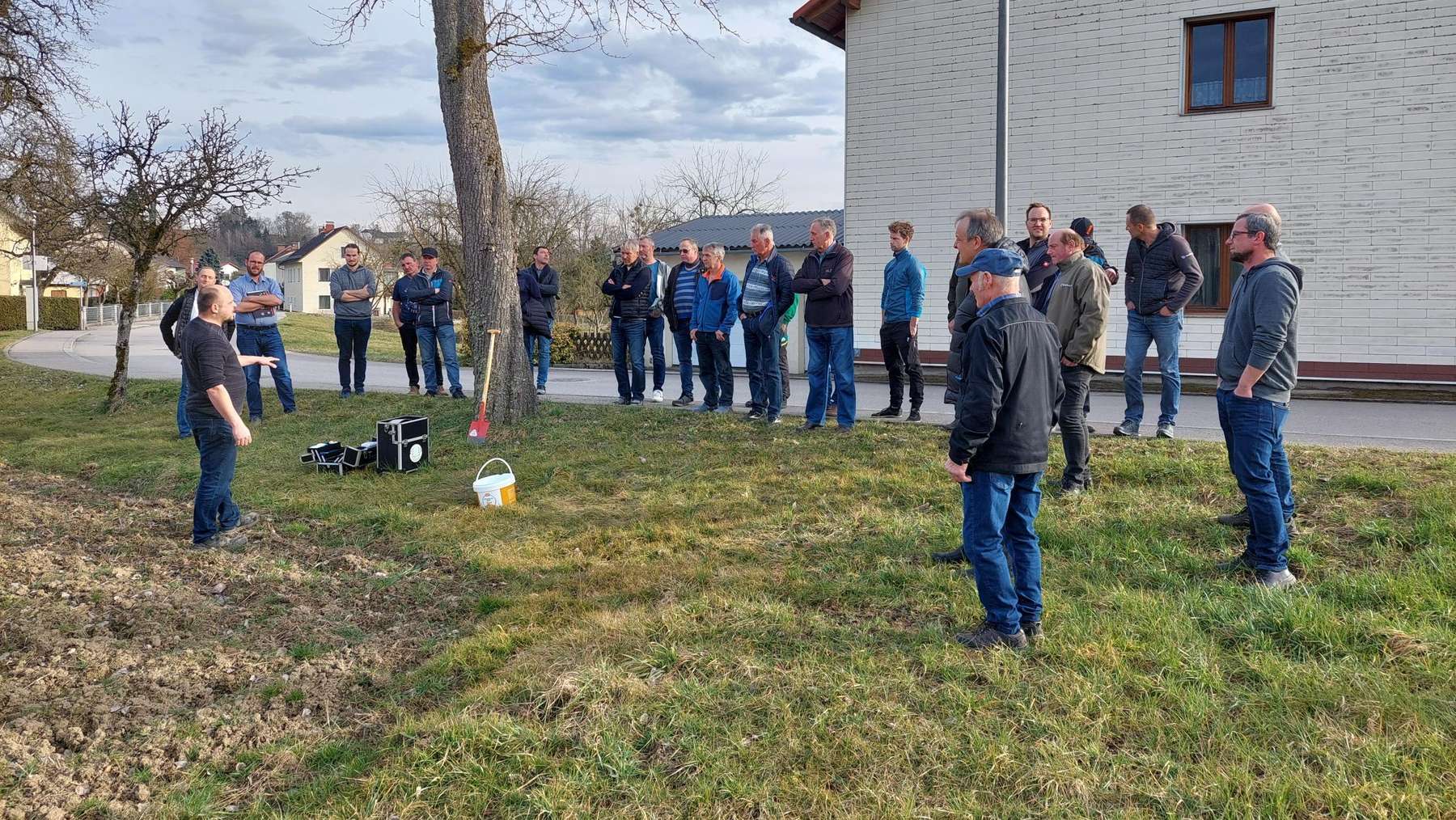 Vorstellung des „BODENKOFFERS“ in der Ortsbauernschaft Walding, 12. März 2025 Vorstellung des „BODENKOFFERS“ in der Ortsbauernschaft Walding, 12. März 2025