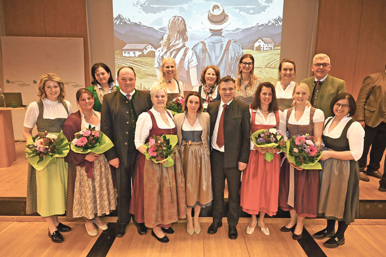 Quehenberger als Präsident der LK wiedergewählt.jpg © Dürnberger Quehenberger als Präsident der LK wiedergewählt.jpg © Dürnberger