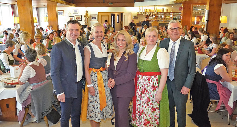 Selbstbewusste   Bäuerinnen prägen  die Landwirtschaft.jpg © Archiv