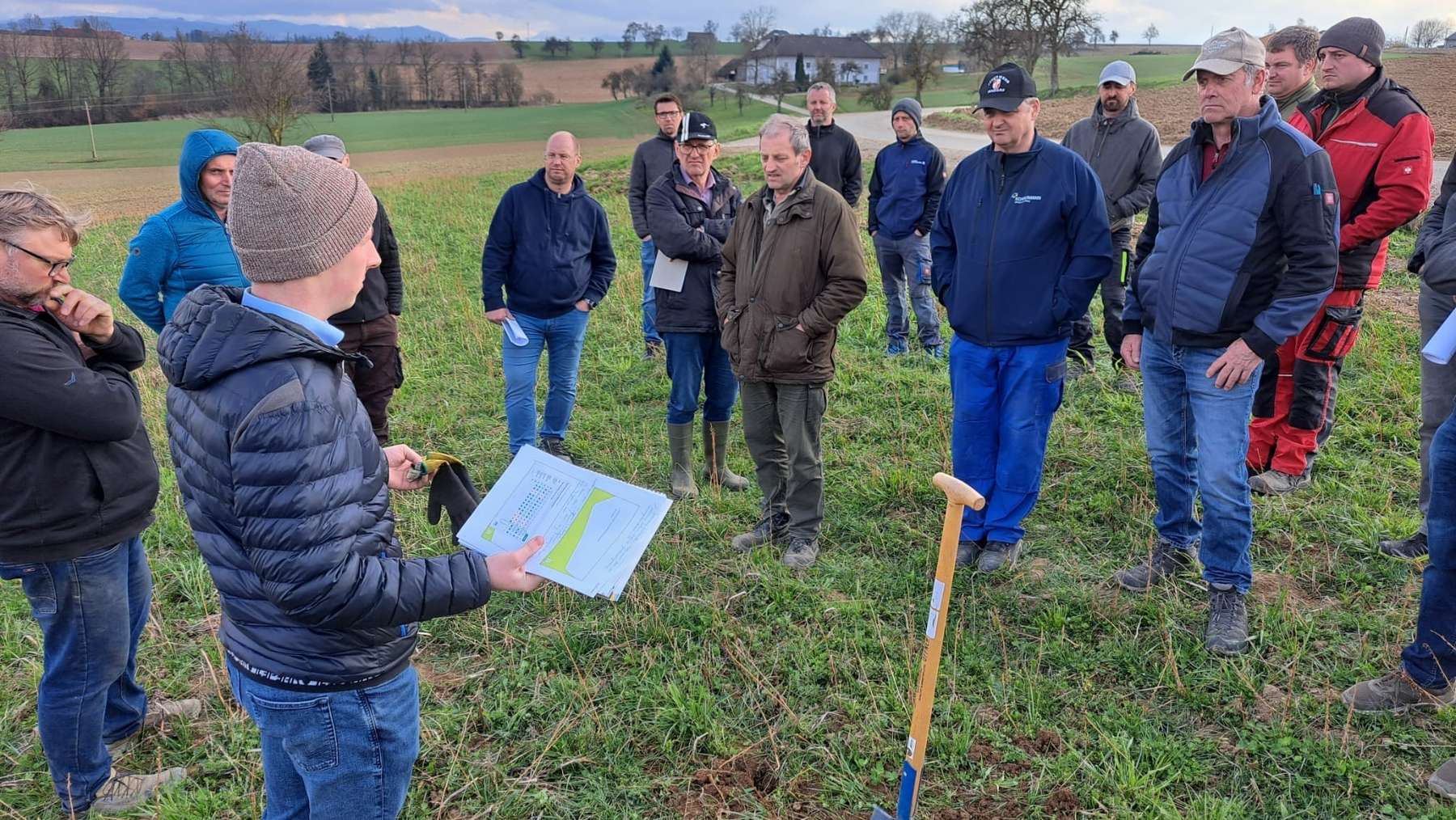 Feldbegehung in Kremsmünster, 24. März 2025 Feldbegehung in Kremsmünster, 24. März 2025
