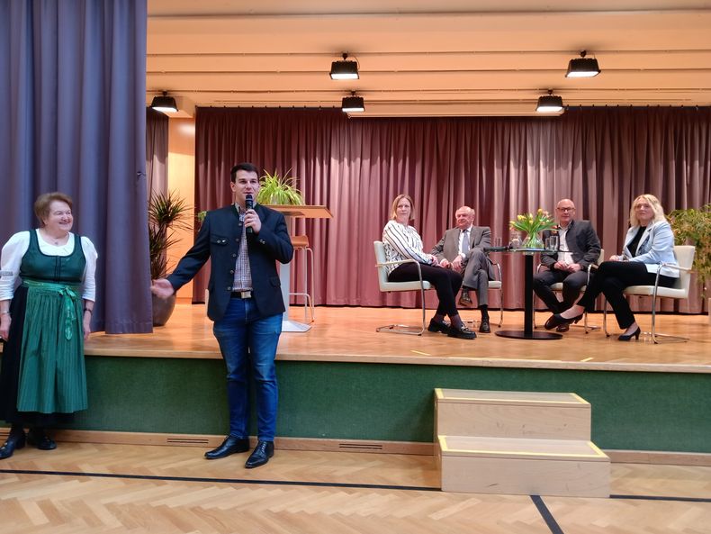 Tag der Älteren Generationen © Die Bäuerinnen im Bezirk Neunkirchen Tag der Älteren Generationen © Die Bäuerinnen im Bezirk Neunkirchen