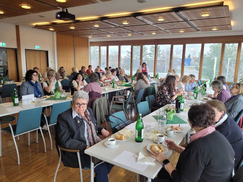 Tag der Bäuerinnen und Frauen im ländlichen Raum im Bezirk Mödling.jpg Tag der Bäuerinnen und Frauen im ländlichen Raum im Bezirk Mödling.jpg