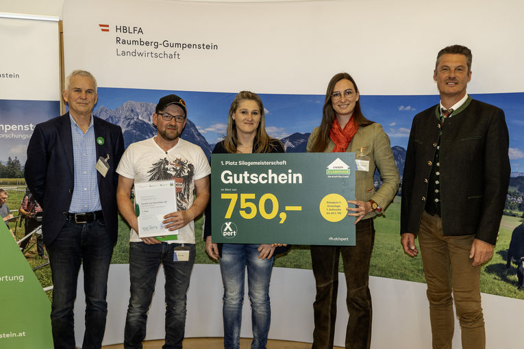10 erster Aufwuchs 1. Platz Jell Klaus-Peter und Daniela.jpg © HBLFA Raumberg-Gumpenstein