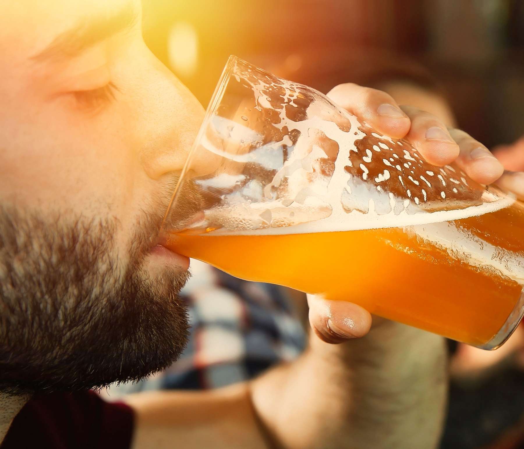 Biertrinker_AdobeStock.jpg © stock.adobe.com