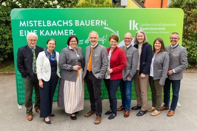 Präsidium BBK mit Ehrengästen.jpg