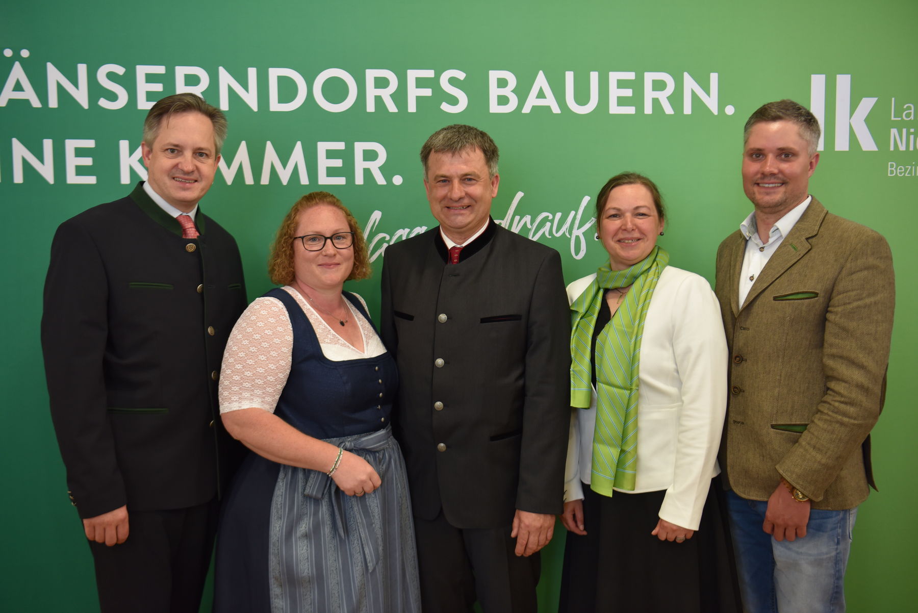 Obmann mit Stellvert u Leitung.jpg © NÖ LK
