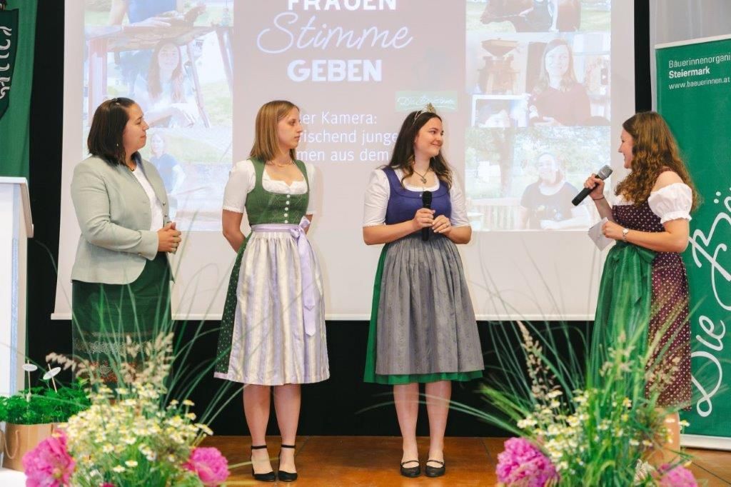 © Die Bäuerinnen