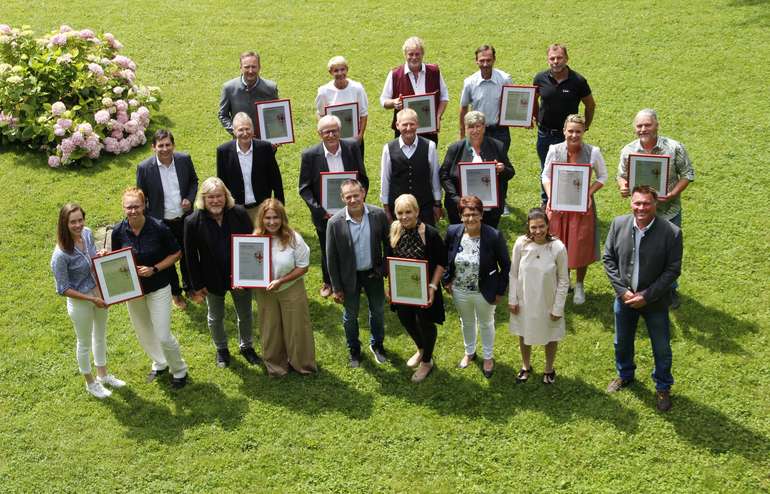 Die ausgezeichneten Winzerinnen und Winzer © LK Tirol/Haaser