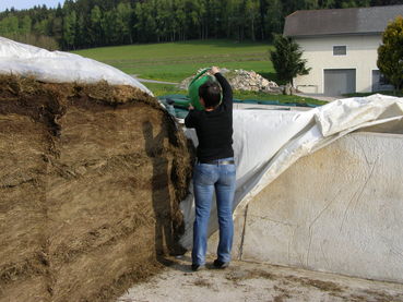 Nacherwärmung_behandeln_mit_verdünnter_Säure.jpg © BRH OÖ