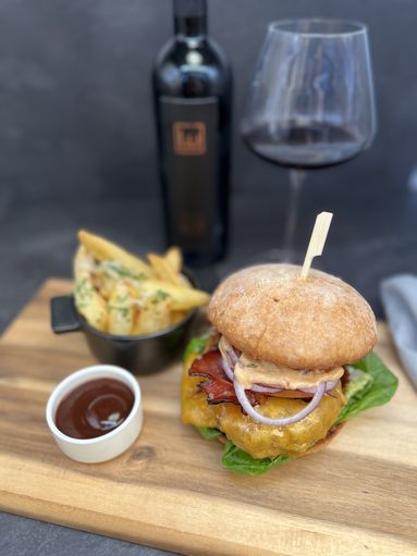 Burger_01.jpg © Privat