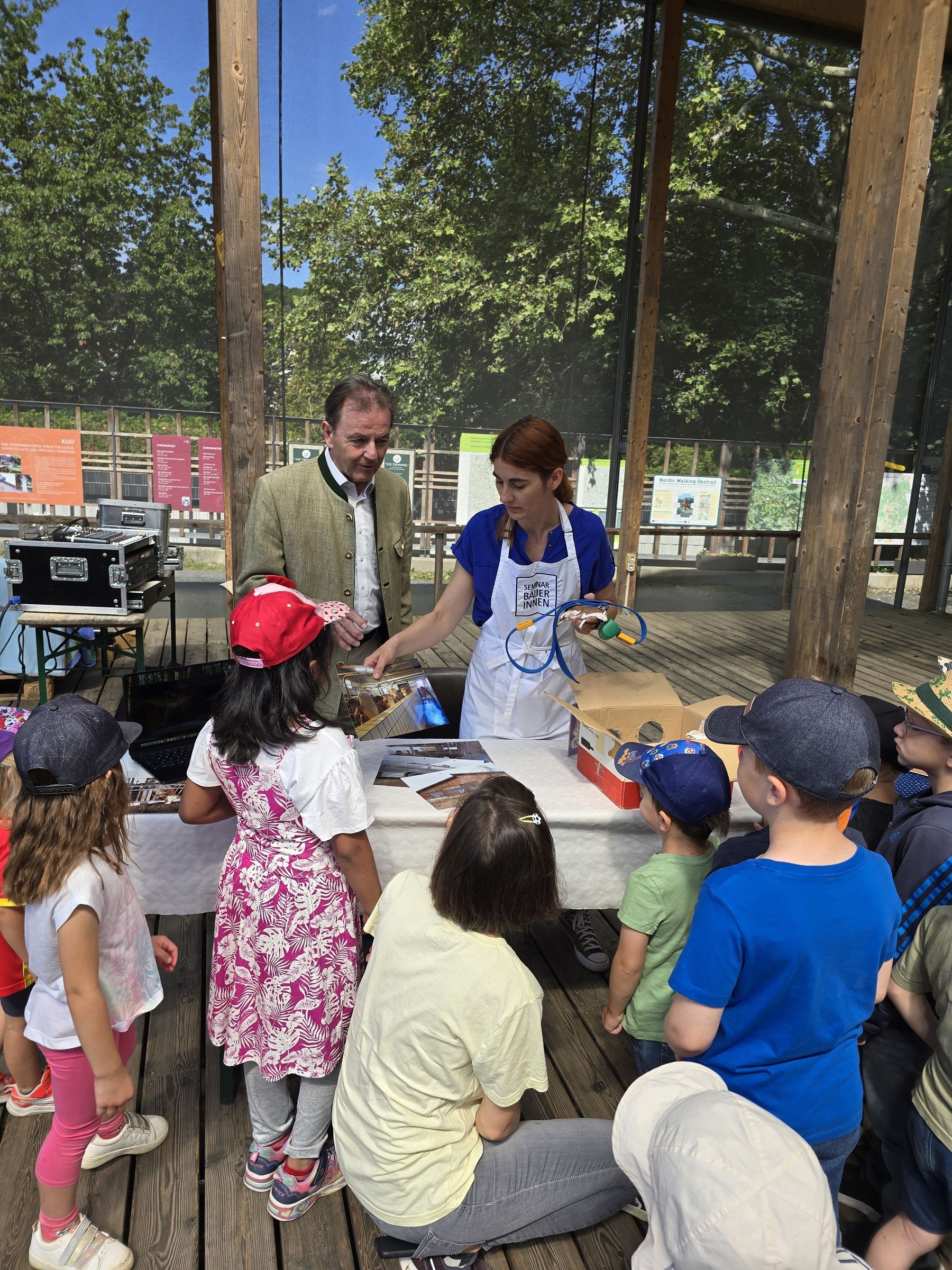 Weltmilchtag mit Kindern.jpg © LKBgld_Tesch-Wessely