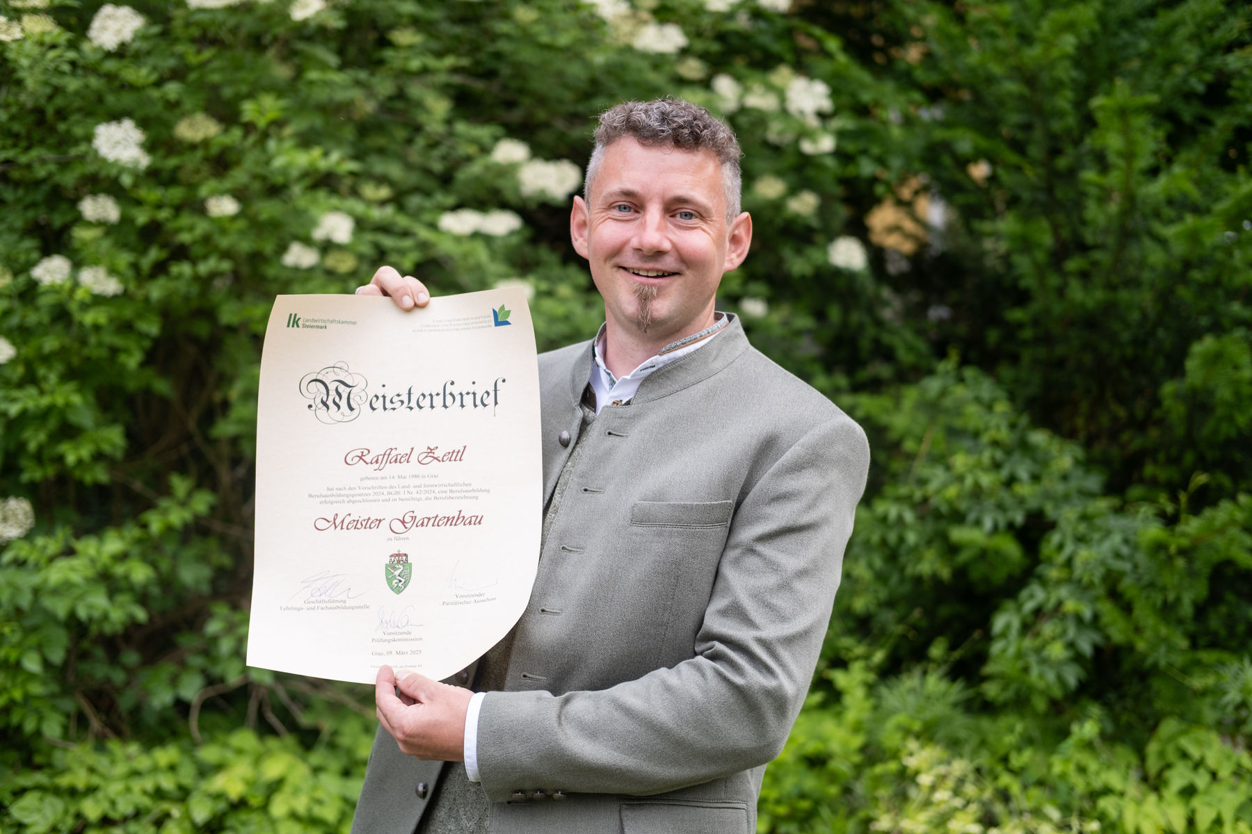 Meister-des-Jahres_Gartenbau_ZettlRaffael_2025 (4).jpg © LFA/Danner
