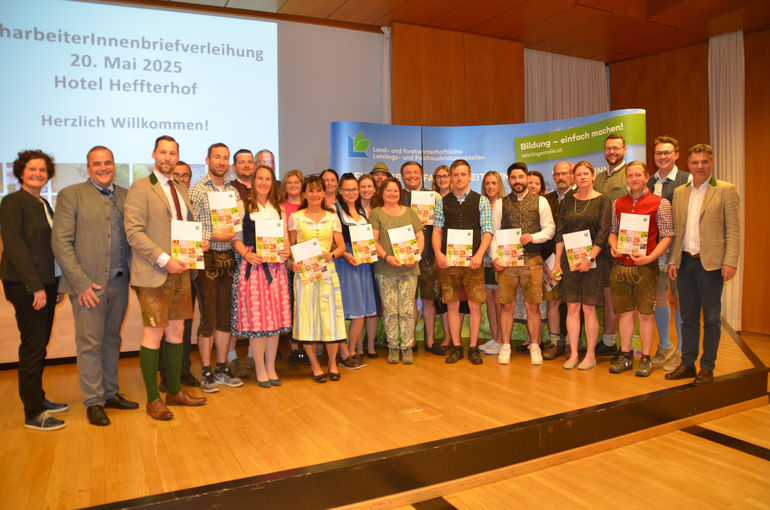 Landwirtschaftliche Facharbeiter schließen erfolgreich ab.jpg © Moser