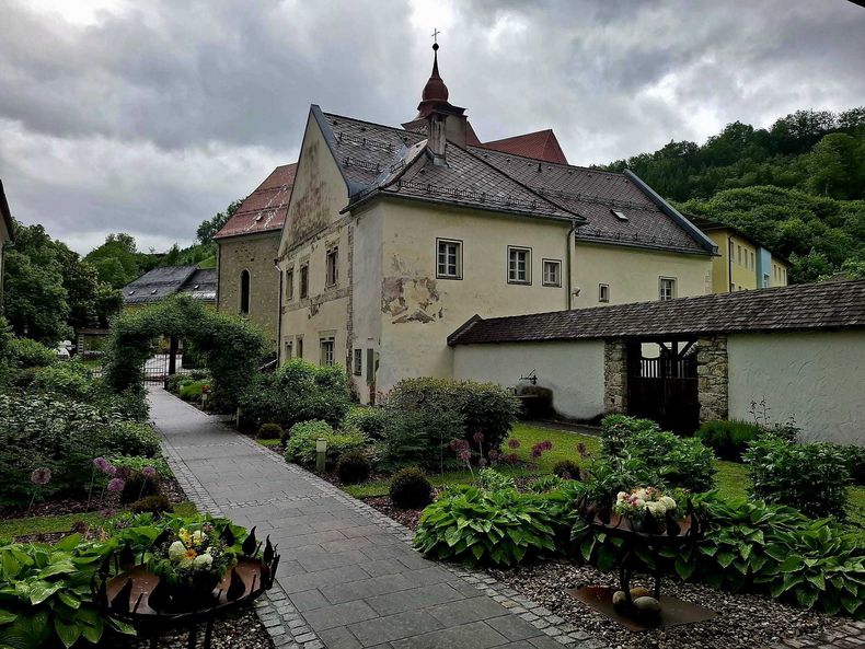 1000045799.jpg 1000045799.jpg