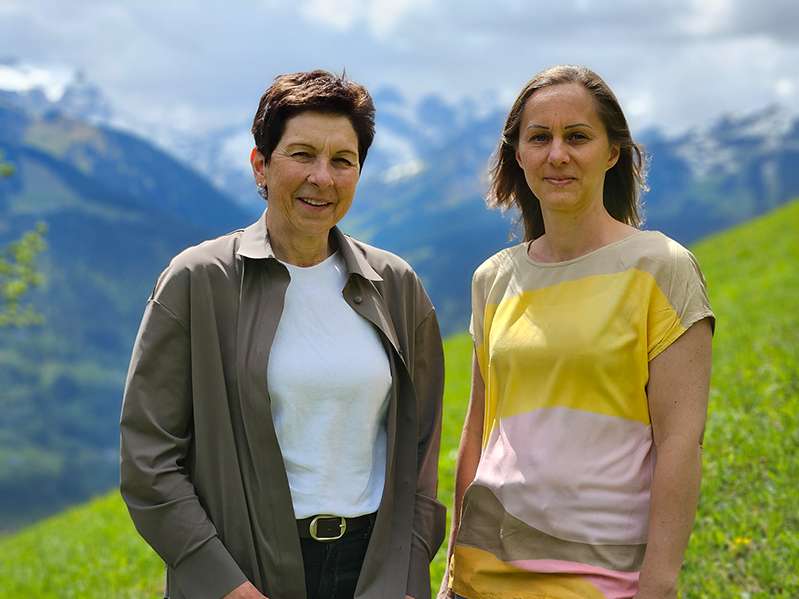 Andrea Schwarzmann und Esther Bitschnau.jpg © LK Vbg.