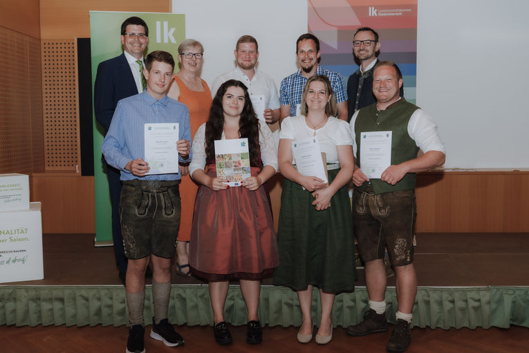 LFA_BZ(OW) NK + Wr.Neustadt - FA-Briefverleihung_2025(c)LK NÖ- Sophie Balber.jpg © LK NÖ- Sophie Balber LFA_BZ(OW) NK + Wr.Neustadt - FA-Briefverleihung_2025(c)LK NÖ- Sophie Balber.jpg © LK NÖ- Sophie Balber