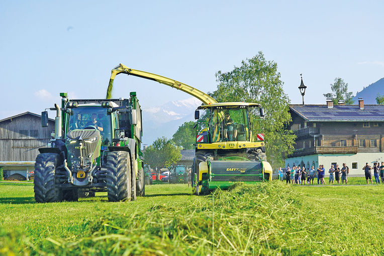 Schlagkräftige Pferdestärken am Feldtag im Einsatz.jpg © Hatheier