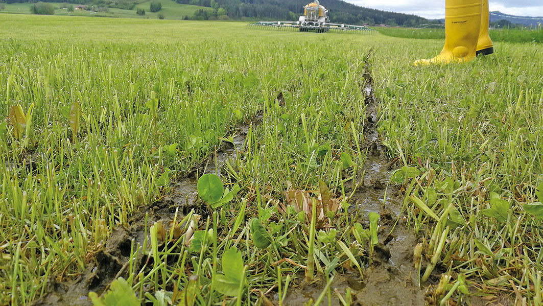 Nährstoffe statt  Verlusten mit  moderner Ausbringung.jpg © Archiv Nährstoffe statt  Verlusten mit  moderner Ausbringung.jpg © Archiv