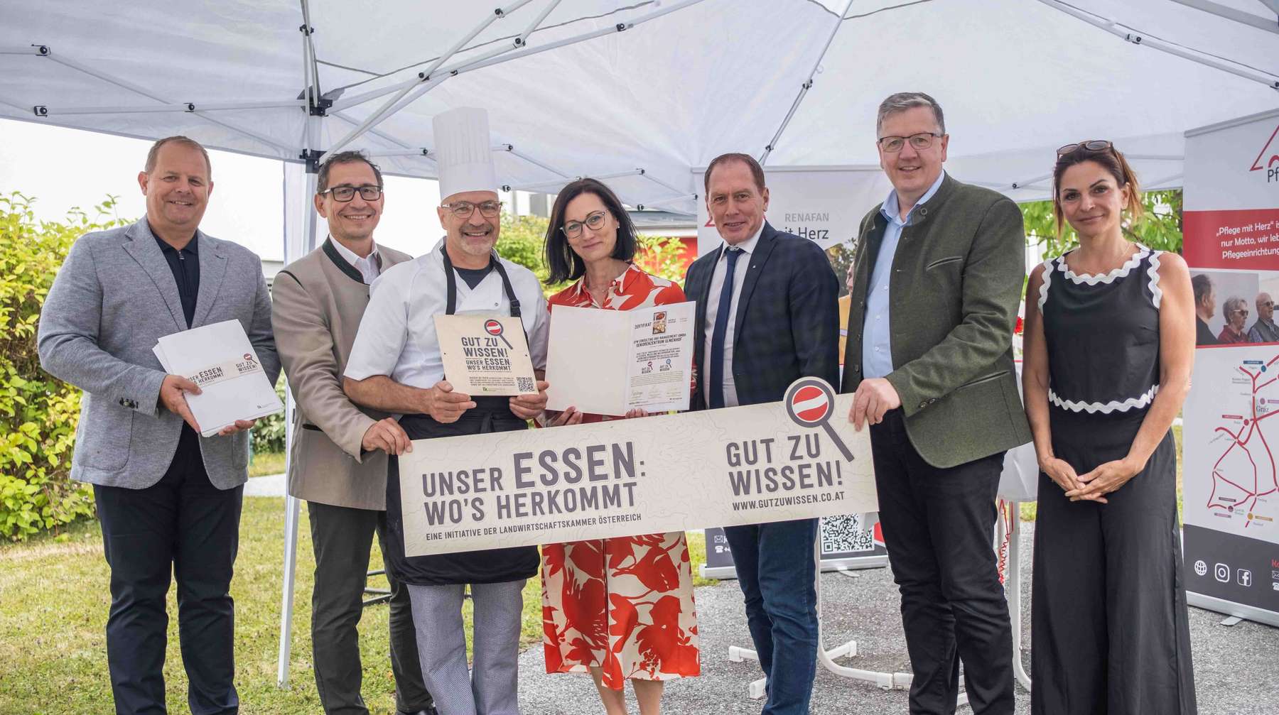 Gut zu wissen -Zertifikate für Pflegeheime “Pflege mit Herz“ 2.jpg © Alexander Danner