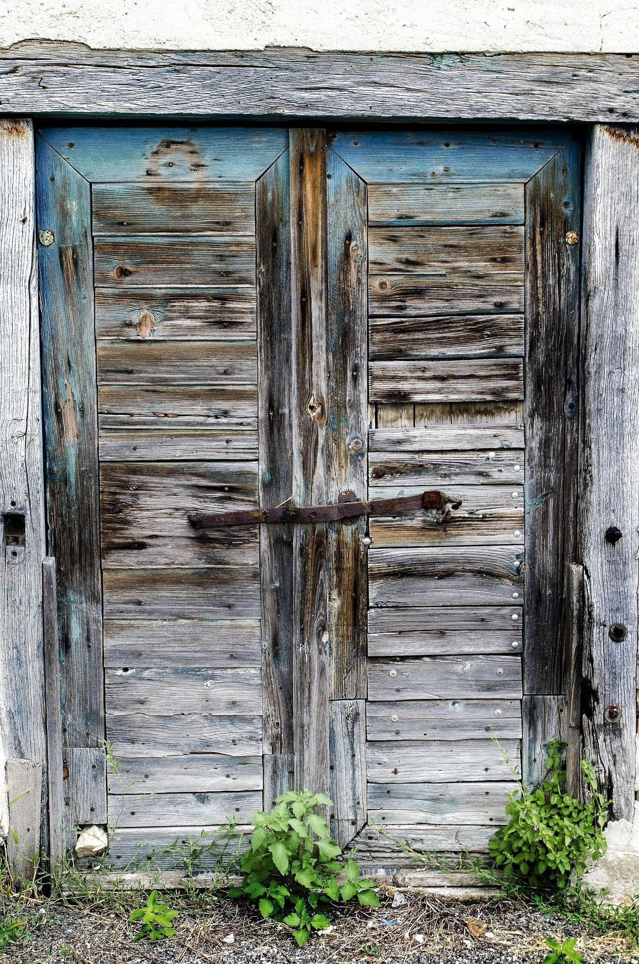 door-359145_1920.jpg © pixabay/kincse_j