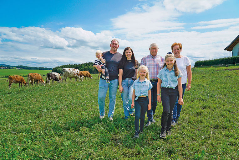Der Roboter bringt uns mehr Zeit für die Familie.jpg © Hatheier