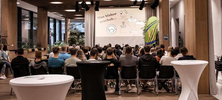 Vergessen spüts ned  Podiumsdiskussion © Landjugend Bezirk Gmunden Vergessen spüts ned  Podiumsdiskussion © Landjugend Bezirk Gmunden