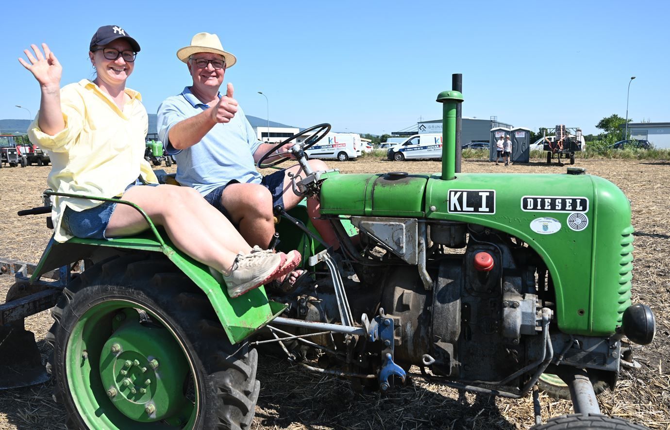 Nostalgiepflügen_7.jpg © S.Pohl Nostalgiepflügen_7.jpg © S.Pohl