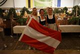 v.l. Karin Fischer (6. Platz), 2.v.l. Elisabeth Stangl (1. Platz), 3.v.l. Anna Bärnthaler (3. Platz) © Landjugend