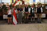 1.v.l. Inge Goikoetxea Arrizurieta (3. Platz, Baskenland), 2.v.l. Hannah Bernthaler (2. Platz, Österreich), 3.v.l. Izadi Arrospide Uzkudun (1. Platz, Baskenland) © Landjugend