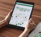 Tablet mit  Mein Hof - Mein Weg  Homepage © LKÖ/Piller