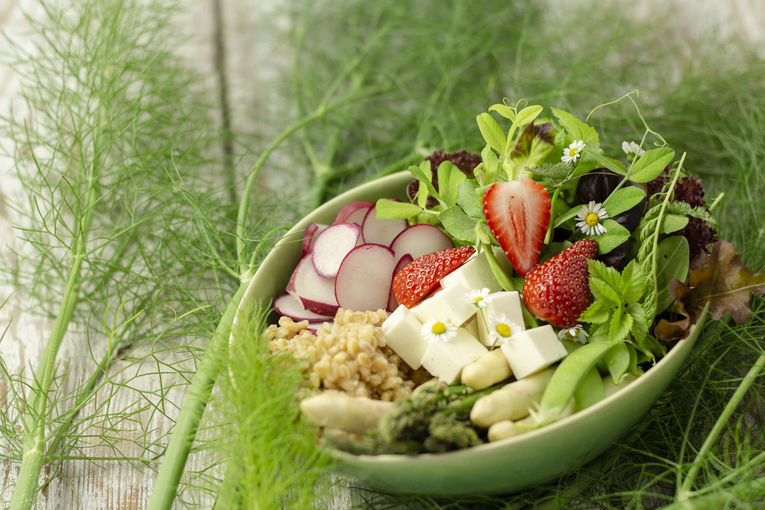 Webinarreihe Food   Feelings_Salatbowl_WEB_Tobias Schneider-Lenz (003).jpg © Tobias Schneider-Lenz