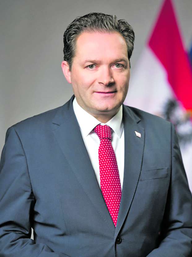 Bundesminister Norbert Totschnig.jpg © BMLUK