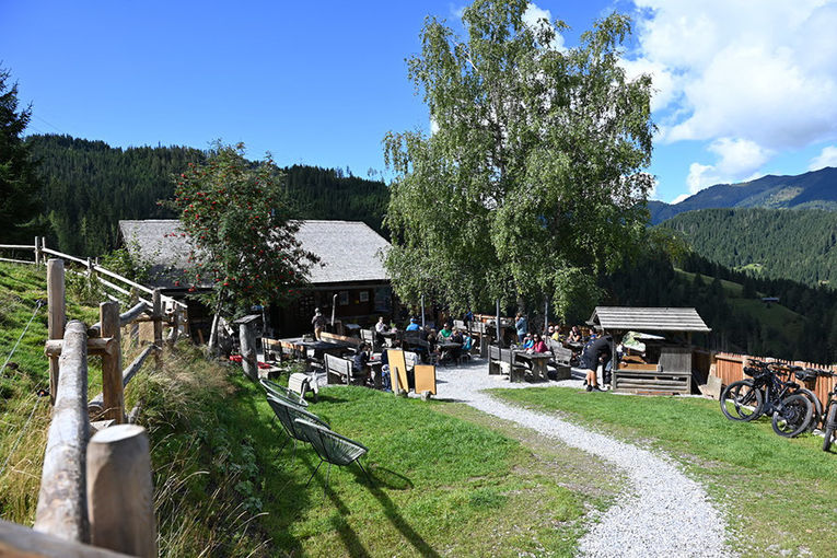 Poneben ansicht.jpg © Mooslechner
