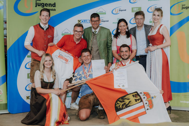 LJ_KW 37-38_BE Pflügen (1).jpg © Sophie Nagl-Balber