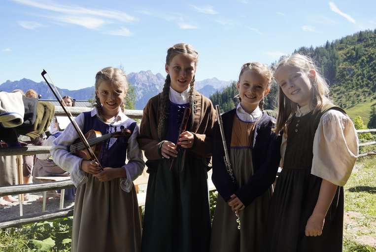 sb37_hk_gruppe.jpg © Dürnberger