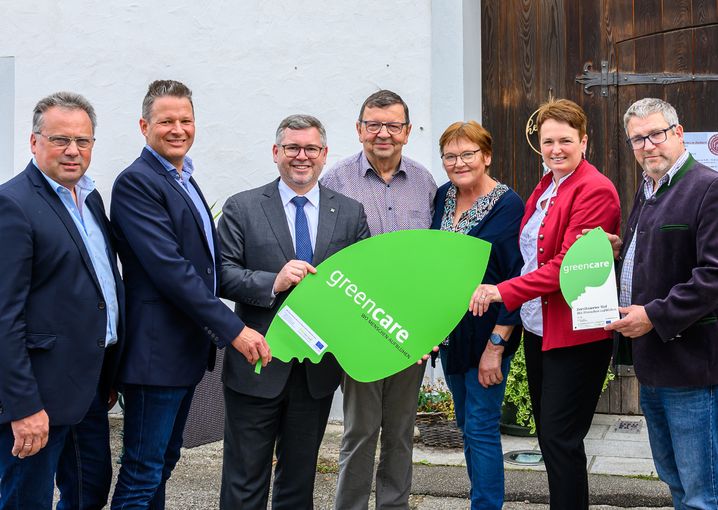 GC-Hoftafelübergabe Seniorentageszentrum Zeillern (c) NLK Burchhart.jpg © NLK Burchhart