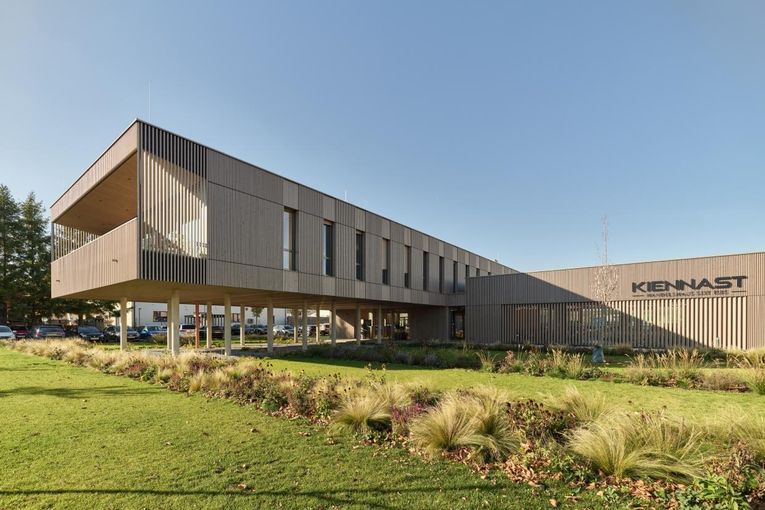 noe-holzbaupreis-nutzbau-headquarter-kiennast-copyright-kurt-hoerbst.jpg © Kurt Hoerbst
