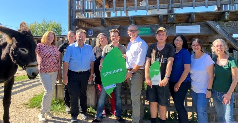 Hoftafelüberreichung Streichelzoo Gruppenfoto_kl.jpg © Landwirtschaftskammer OÖ