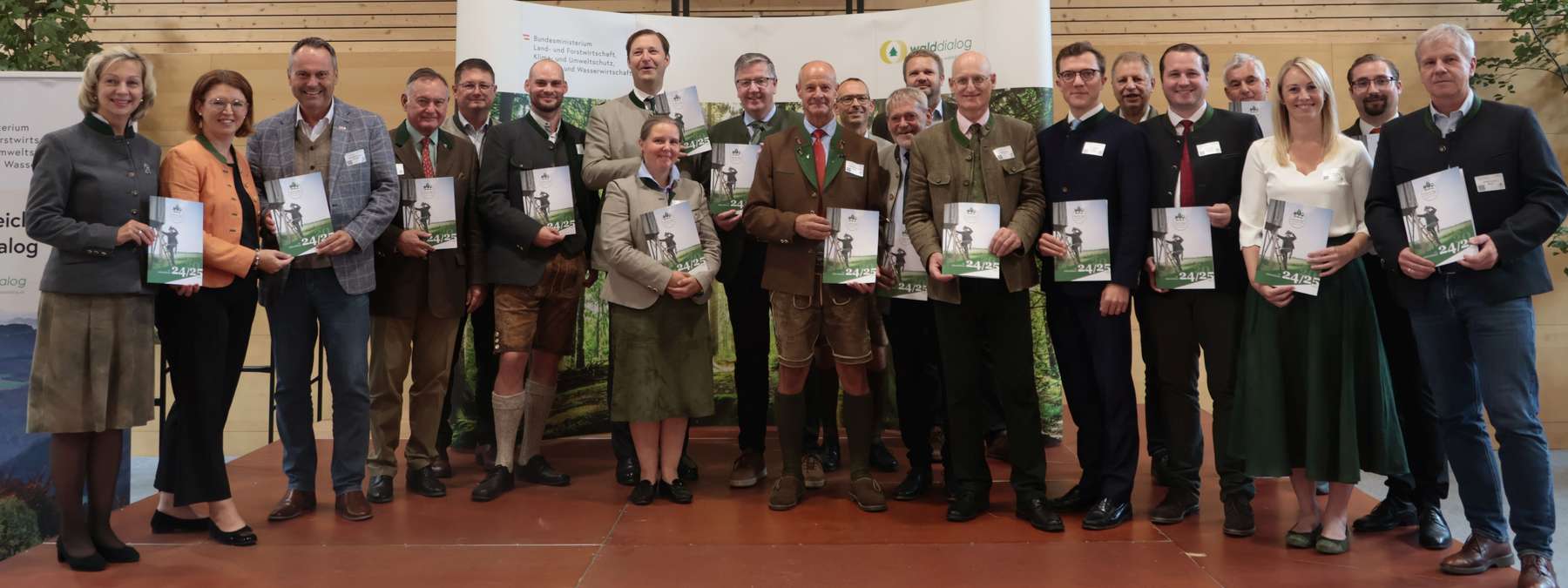 TeilnehmerForst Wald Dialog@BMLUK.jpg © BMLUK TeilnehmerForst Wald Dialog@BMLUK.jpg © BMLUK