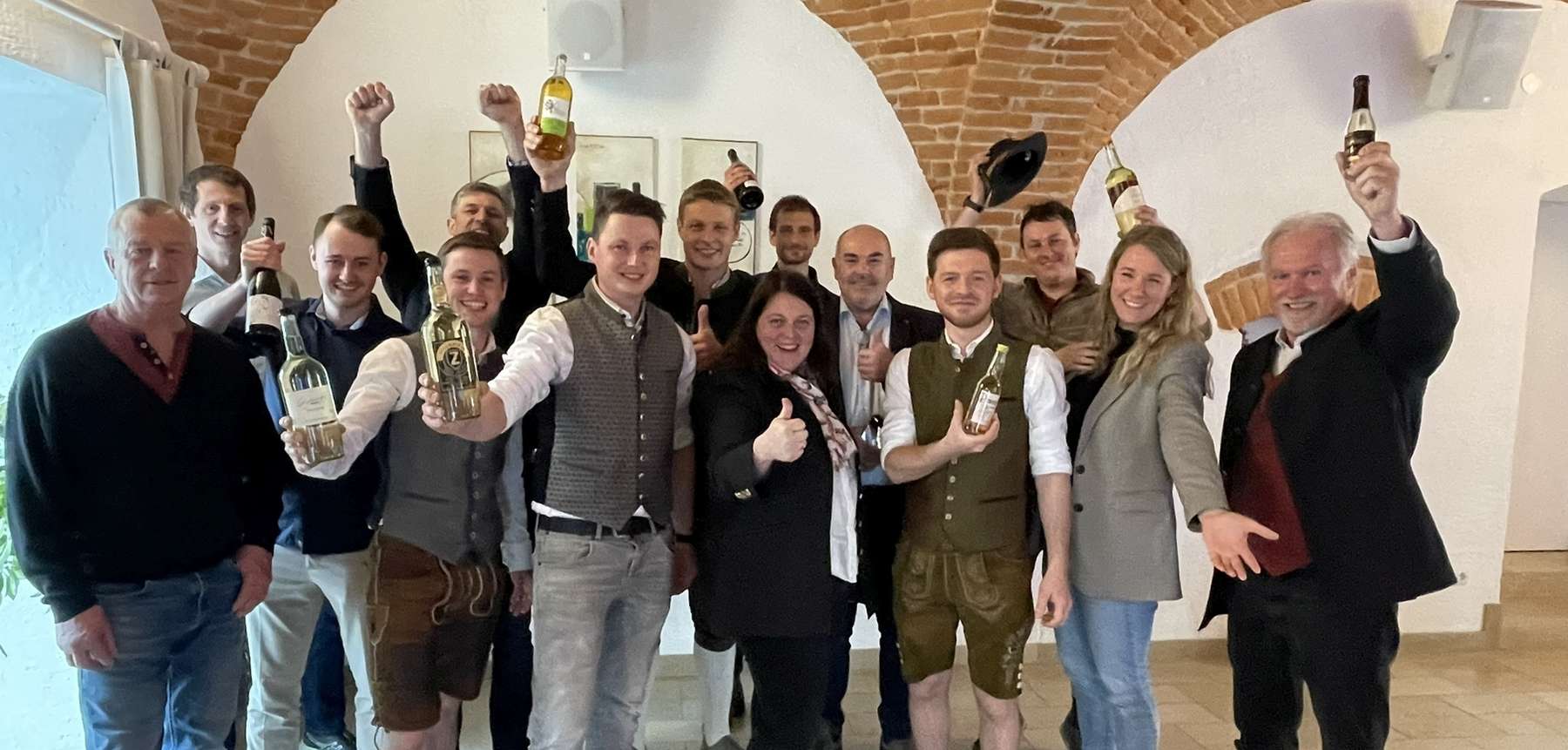 Abschlussfoto Mostsommelier 2024-2025 .jpg © LK OÖ