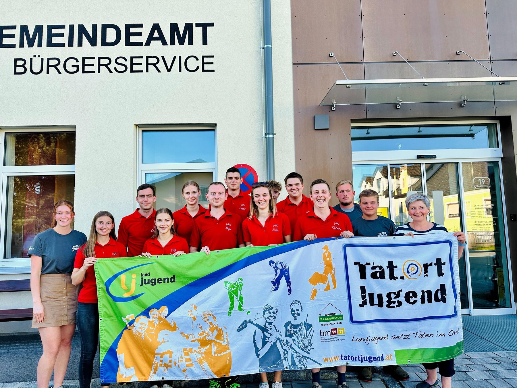 Übergabe.jpg © i.V. Barbara Widner Übergabe.jpg © i.V. Barbara Widner