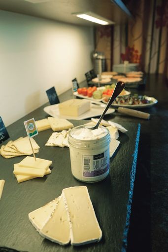 Familienbetrieb vereint Milchwirtschaft und Vermietung.jpg © Etter