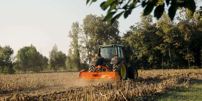 Taktor.jpg © Tierre