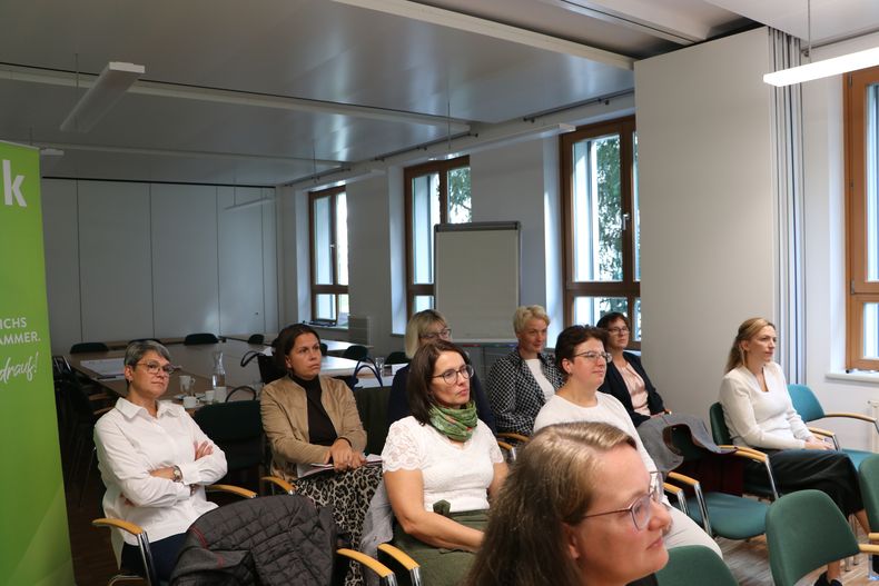 Abschlussgespräche ZAMm.jpg