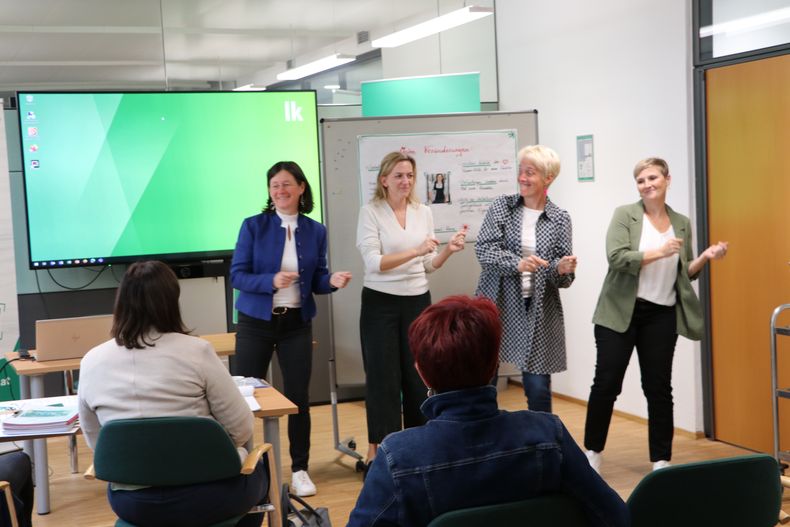 Abschlussgespräche ZAMm.jpg