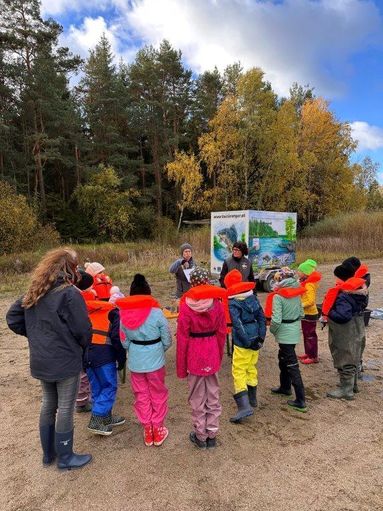 Abfischen macht Schule.jpg © Daniela Morgenbesser/LK Niederösterreich