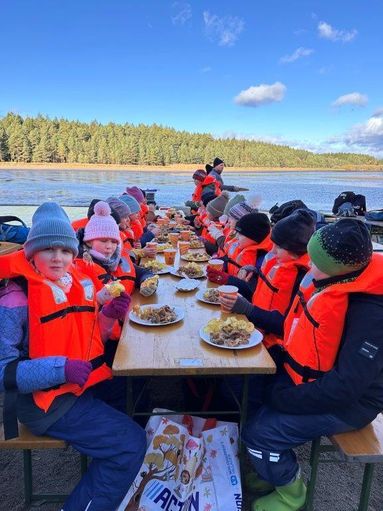 Abfischen macht Schule.jpg © Daniela Morgenbesser/LK Niederösterreich Abfischen macht Schule.jpg © Daniela Morgenbesser/LK Niederösterreich
