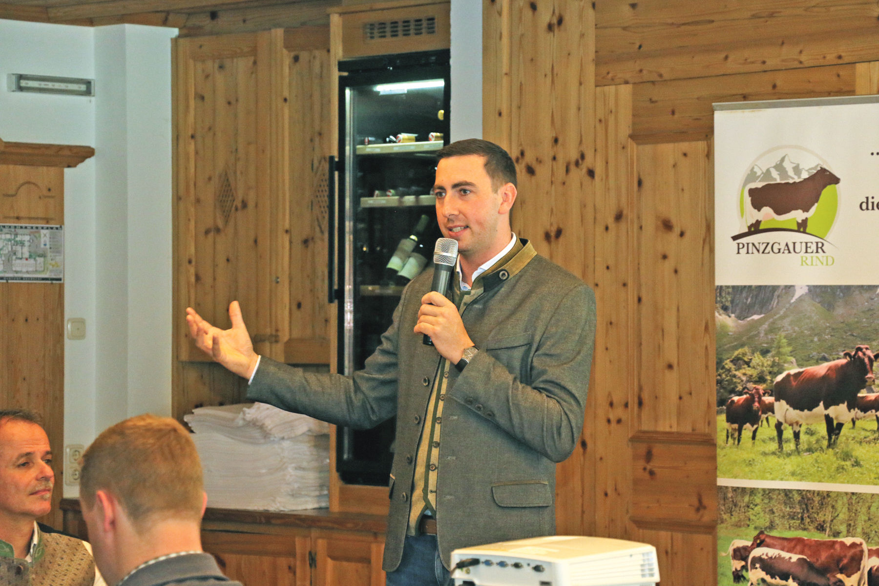 Saalfeldens Pinzgauerzucht im Fokus der Züchtertagung.jpg © Sendlhofer Saalfeldens Pinzgauerzucht im Fokus der Züchtertagung.jpg © Sendlhofer
